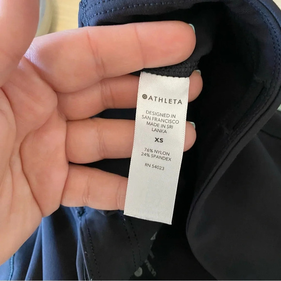 Athleta Black High Rise Ultimate Stash Pocket 7" Short Size XS - Picture 11 of 12